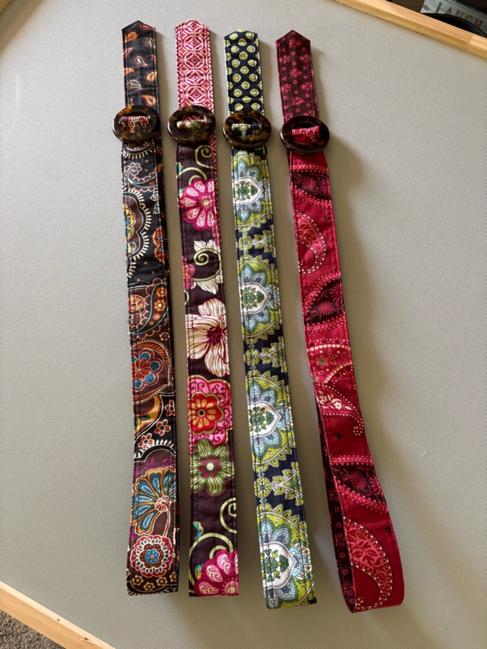 4 Vera Bradley Reversible Multicolor Patterned Fabric Belts Tortoiseshell Rings - Picture 5 of 6